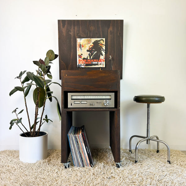 TURNTABLE STEREO CABINET
