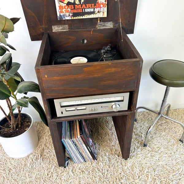 TURNTABLE STEREO CABINET