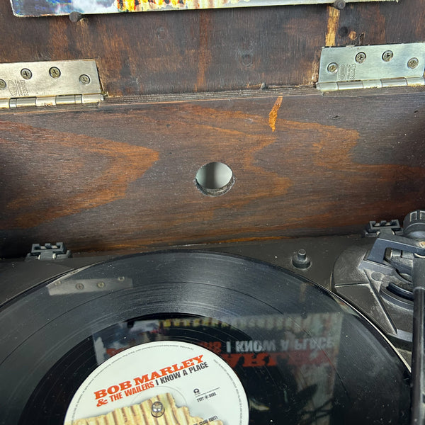 TURNTABLE STEREO CABINET