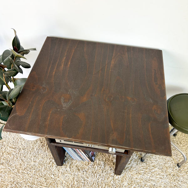 TURNTABLE STEREO CABINET