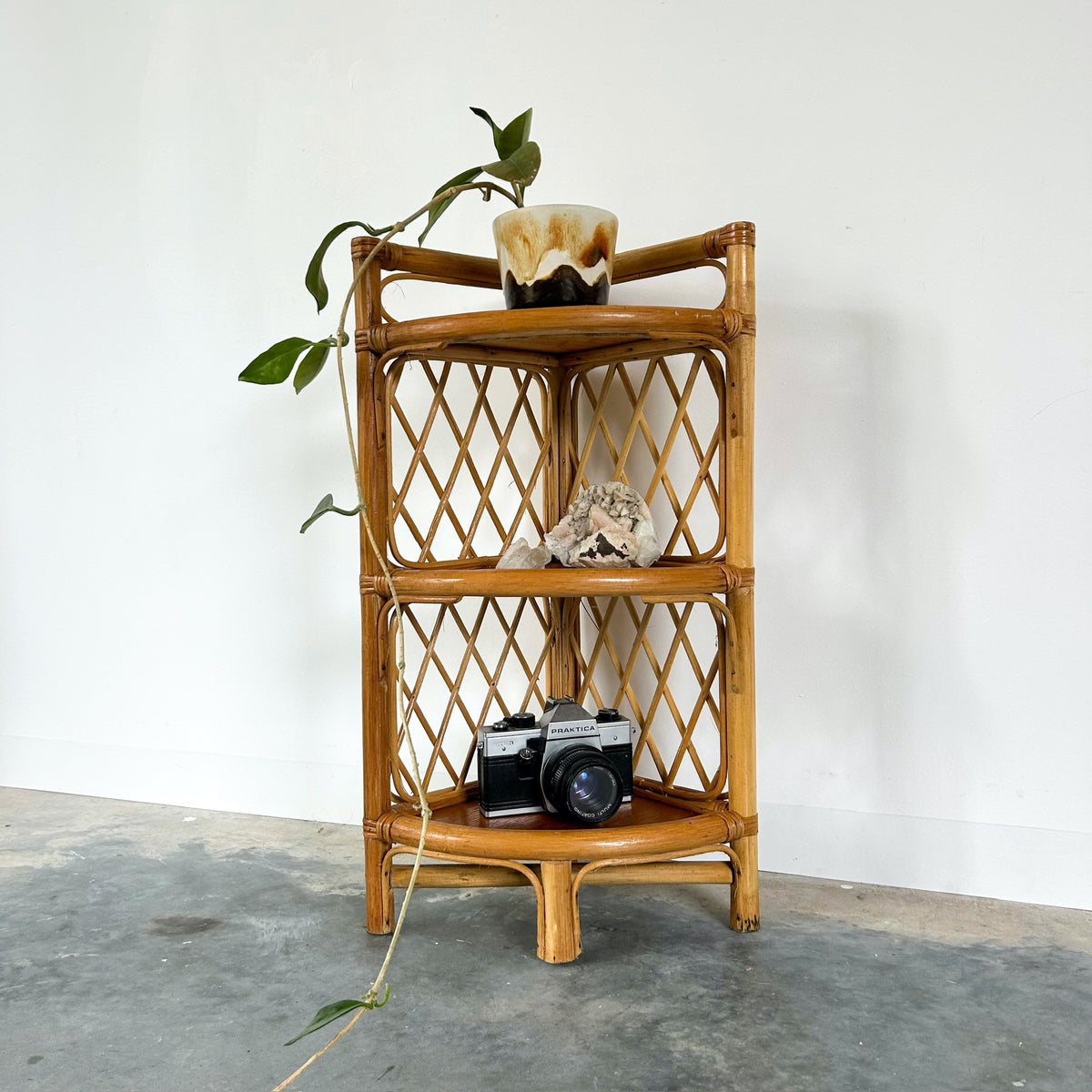 CANE CORNER SHELVES