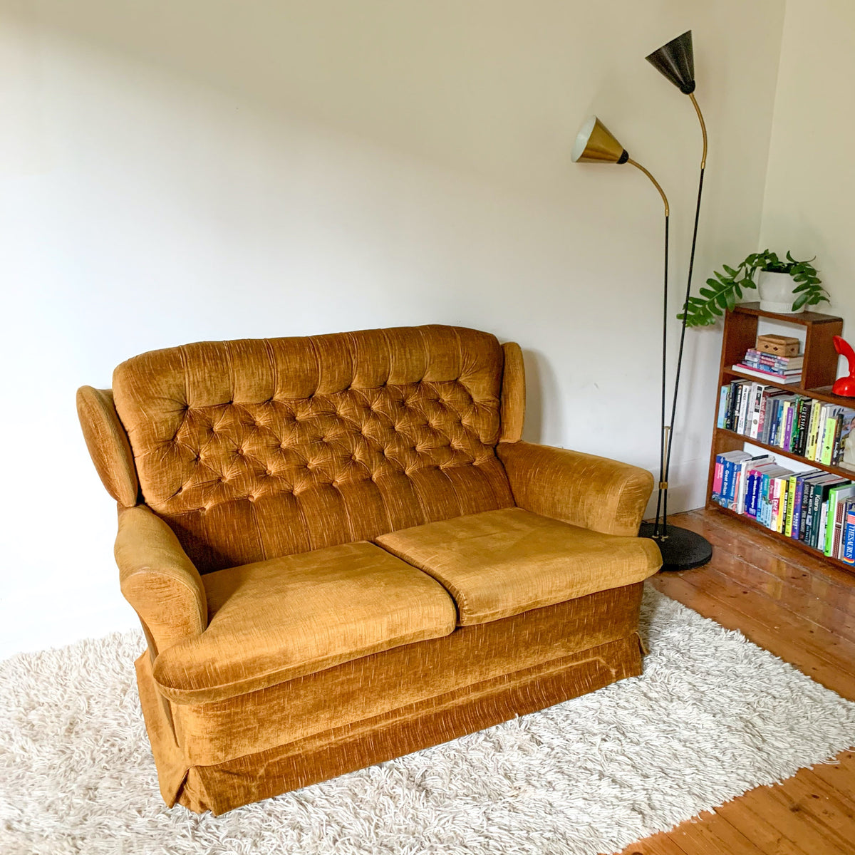 GOLD VELVET SOFA SET