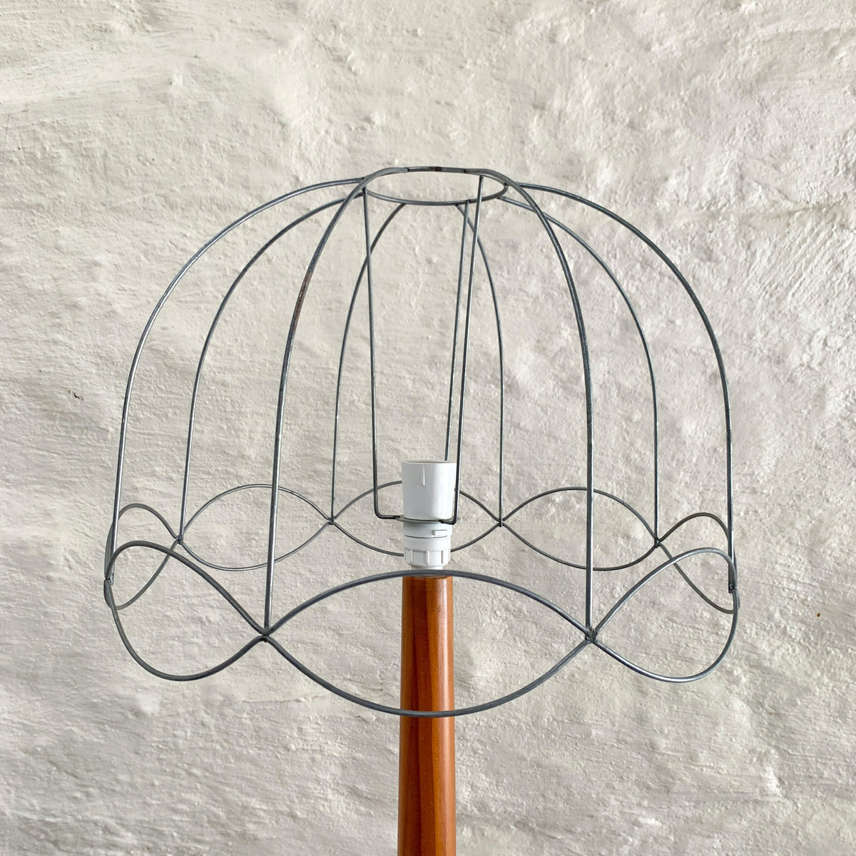 WIRE LAMPSHADE FRAME