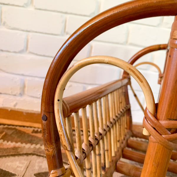 RATTAN MAGAZINE RACK