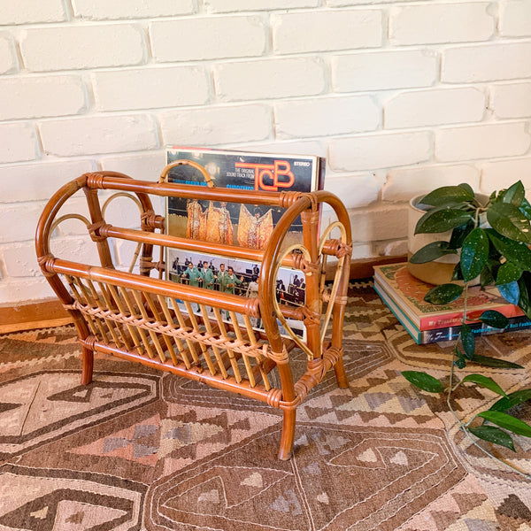 RATTAN MAGAZINE RACK