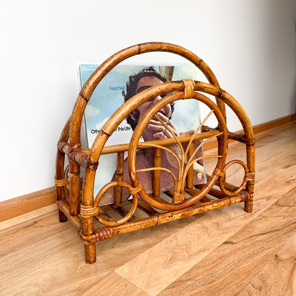 MAGAZINE RACK RATTAN