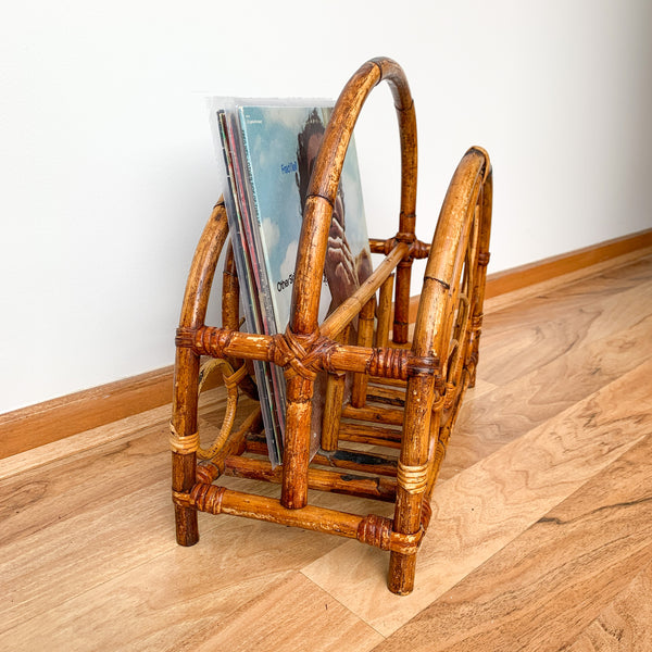 MAGAZINE RACK RATTAN