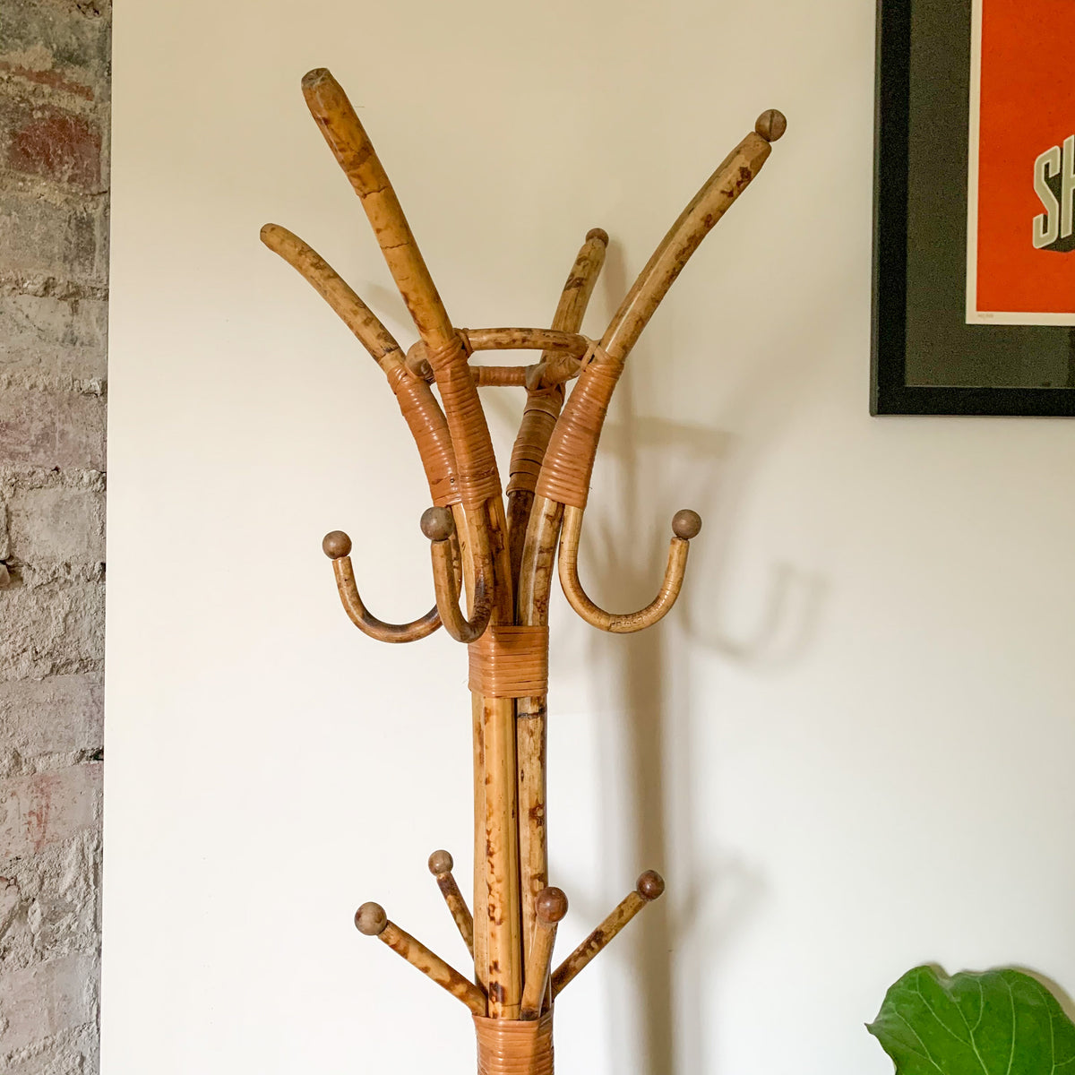 TIGER CANE HALL STAND