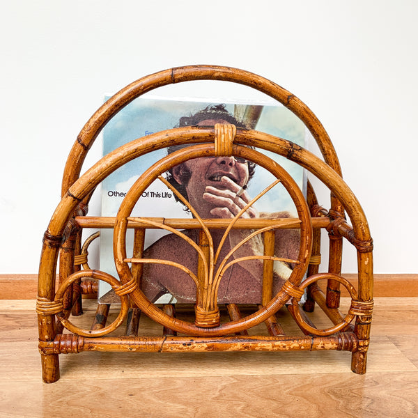 MAGAZINE RACK RATTAN