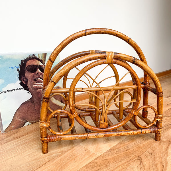 MAGAZINE RACK RATTAN