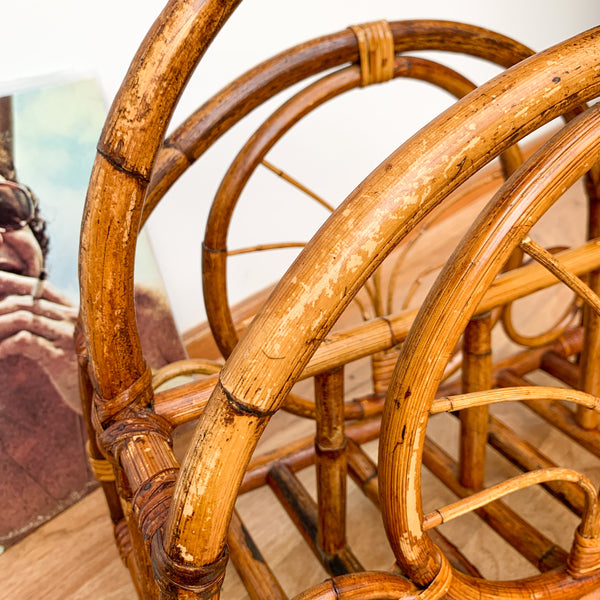 MAGAZINE RACK RATTAN