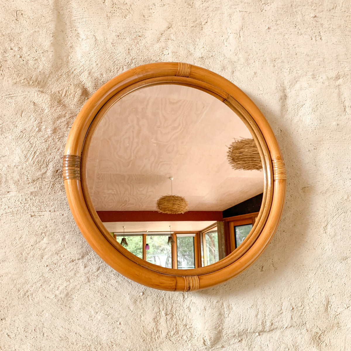 ROUND RATTAN WALL MIRROR