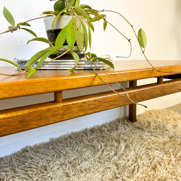 FLOATING COFFEE TABLE