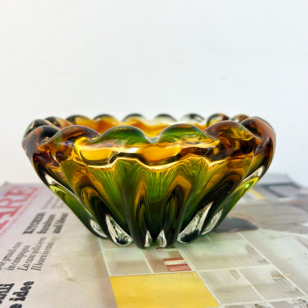 MID CENTURY ART GLASS DISH