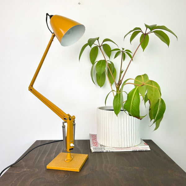 PLANET STUDIO K DESK LAMP MUSTARD