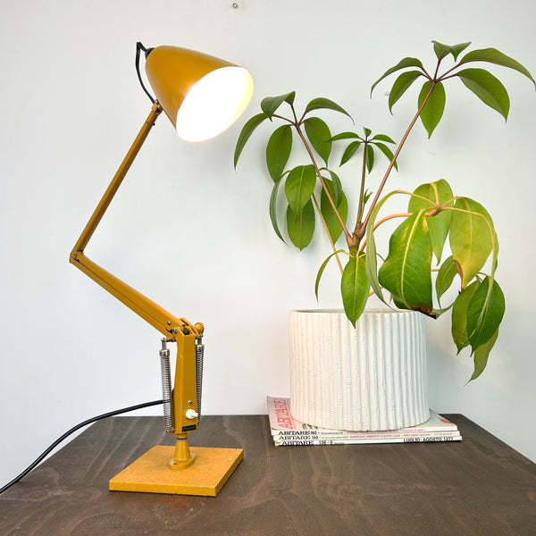 PLANET STUDIO K DESK LAMP MUSTARD