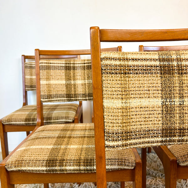 PEDESTAL EXTENSION DINING TABLE & SIX CHAIRS