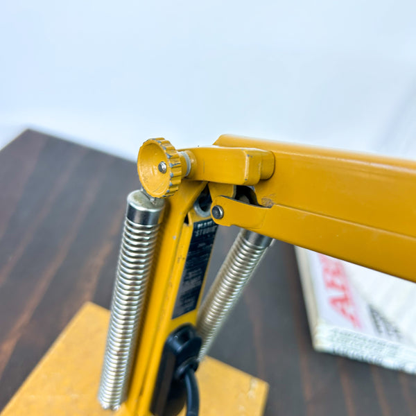 PLANET STUDIO K DESK LAMP MUSTARD