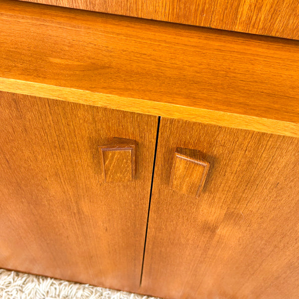 PARAMOUNT WALL UNIT