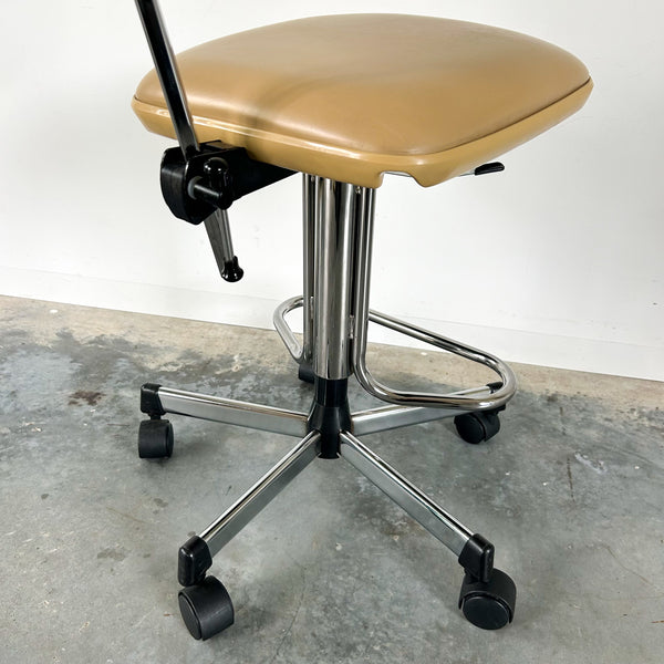 BEIGE VINYL DESK CHAIR/STOOL