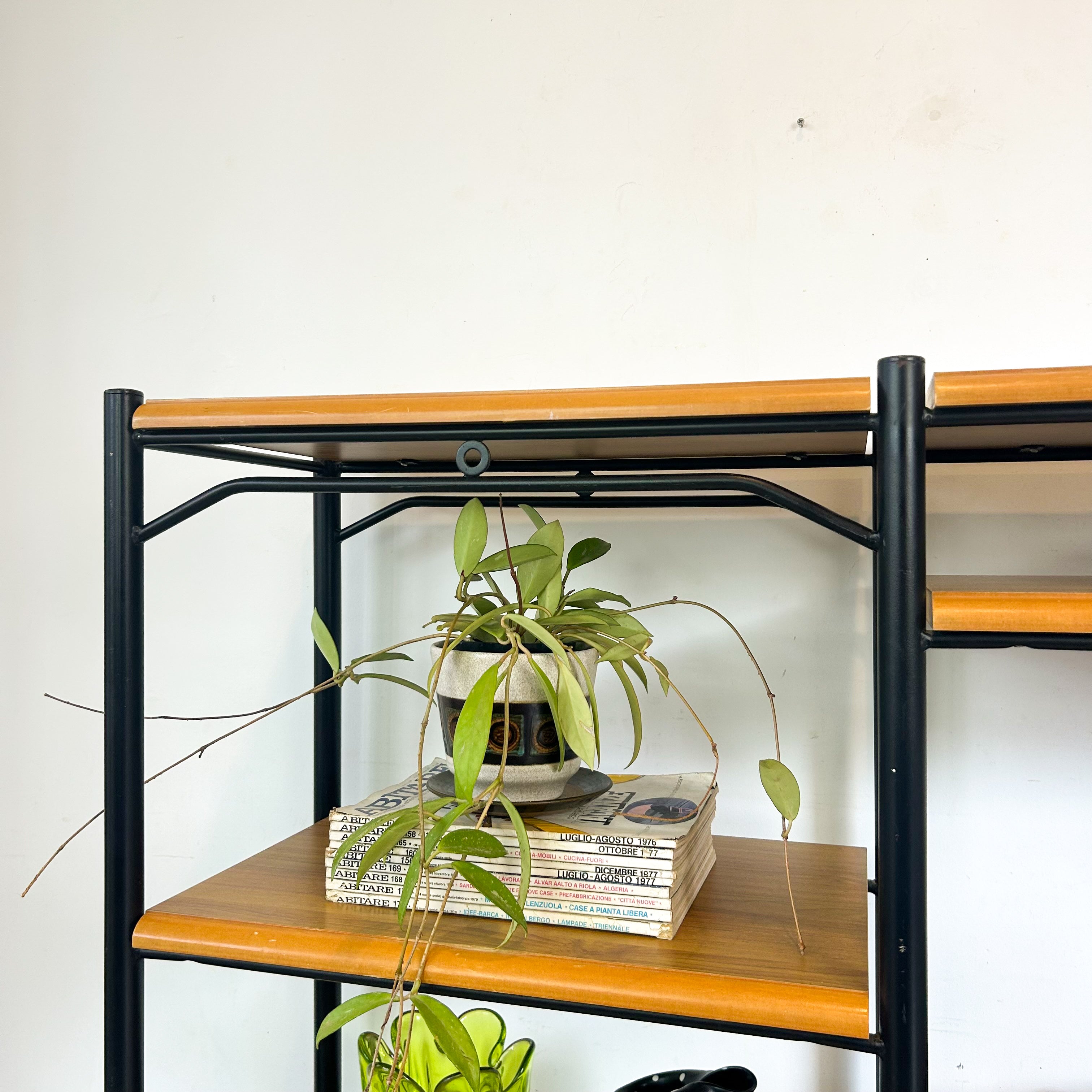 LARGE SHELVING UNIT