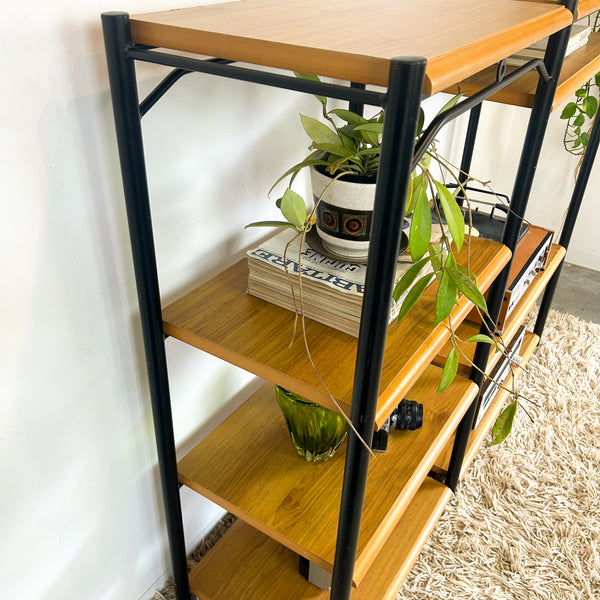 LARGE SHELVING UNIT