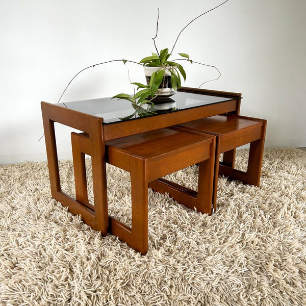 NESTING COFFEE TABLE SET