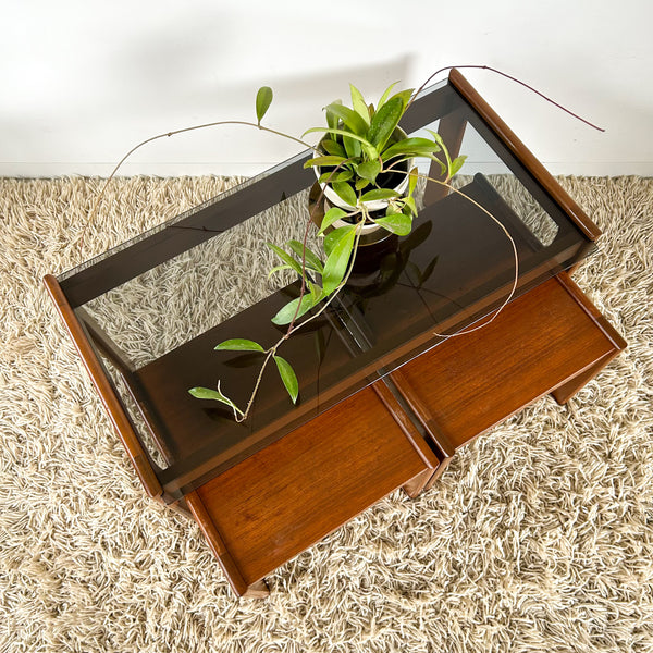 NESTING COFFEE TABLE SET