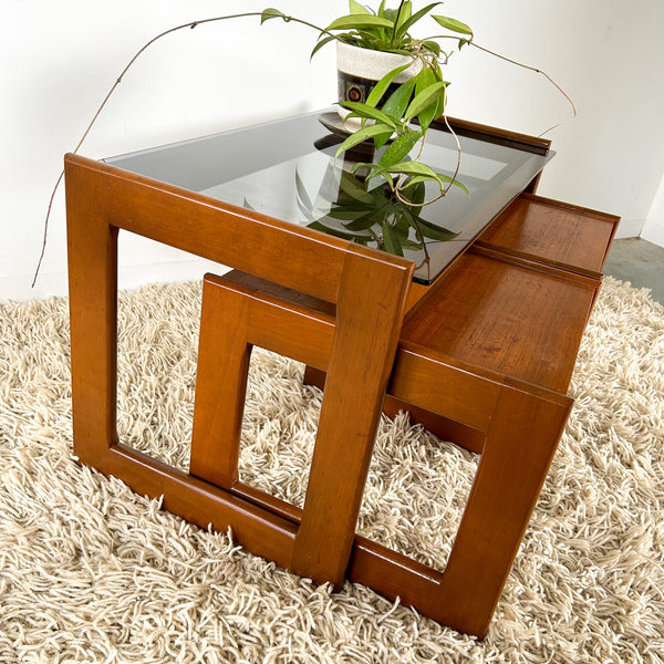 NESTING COFFEE TABLE SET