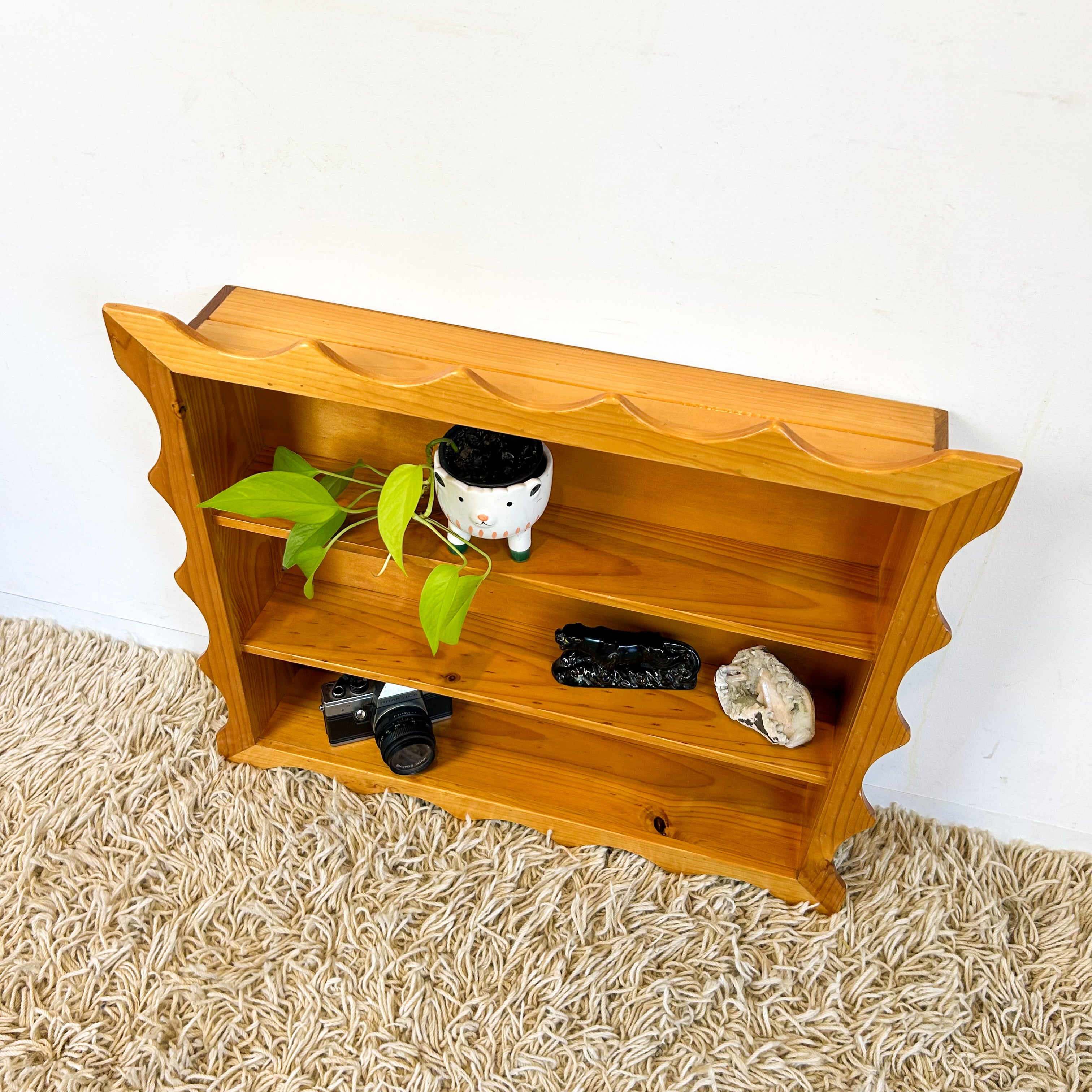 SHADOW BOX WITH SCALLOPED EDGE - HEY JUDE WORKSHOP • Vintage furniture & objects Melbourne