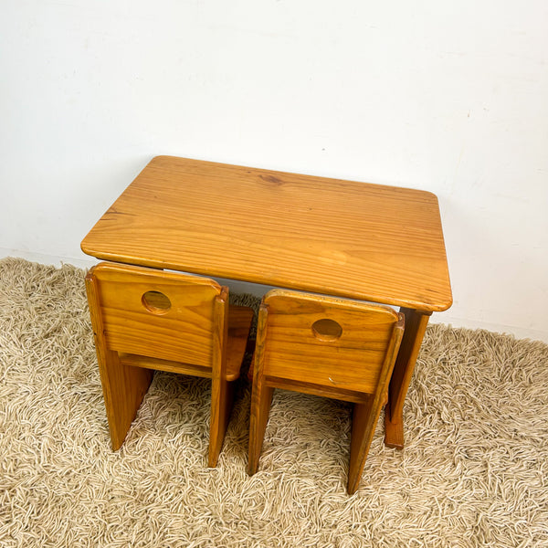 KIDS PINE TABLE & CHAIRS SET