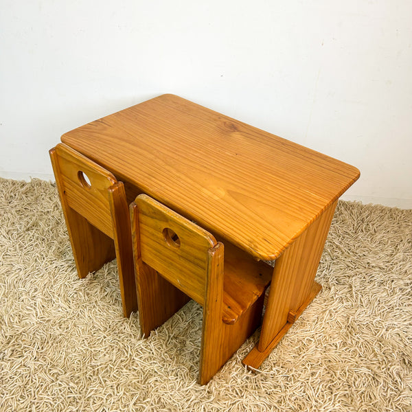 KIDS PINE TABLE & CHAIRS SET