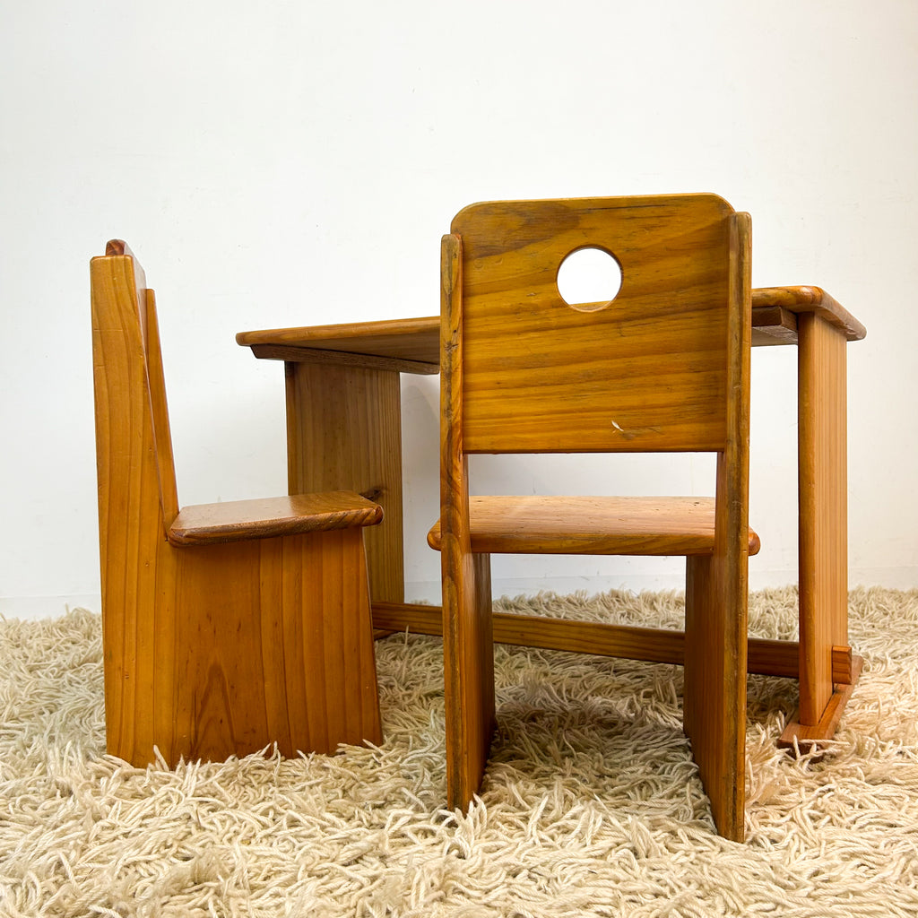 KIDS PINE TABLE & CHAIRS SET