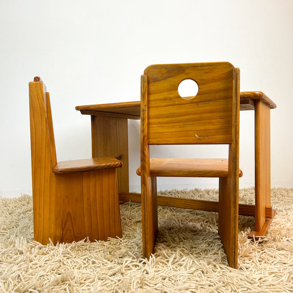 KIDS PINE TABLE & CHAIRS SET