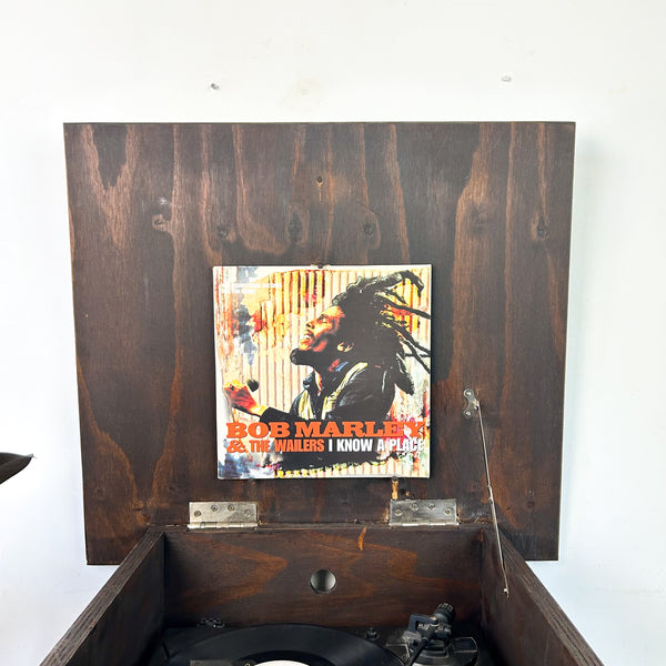 TURNTABLE STEREO CABINET