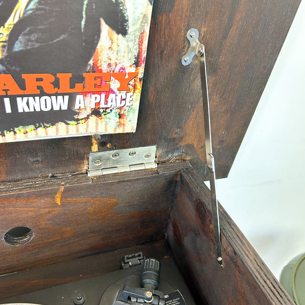 TURNTABLE STEREO CABINET