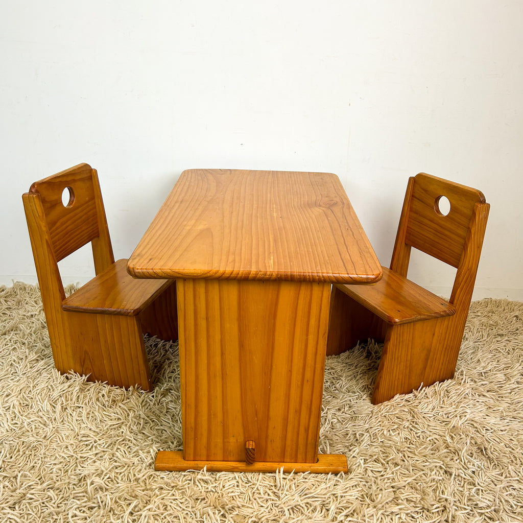 KIDS PINE TABLE & CHAIRS SET