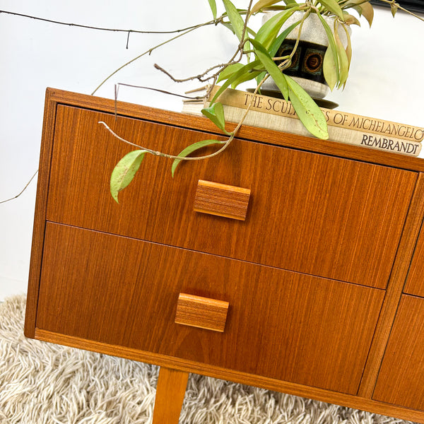 LOWBOY SIDEBOARD DRAWERS