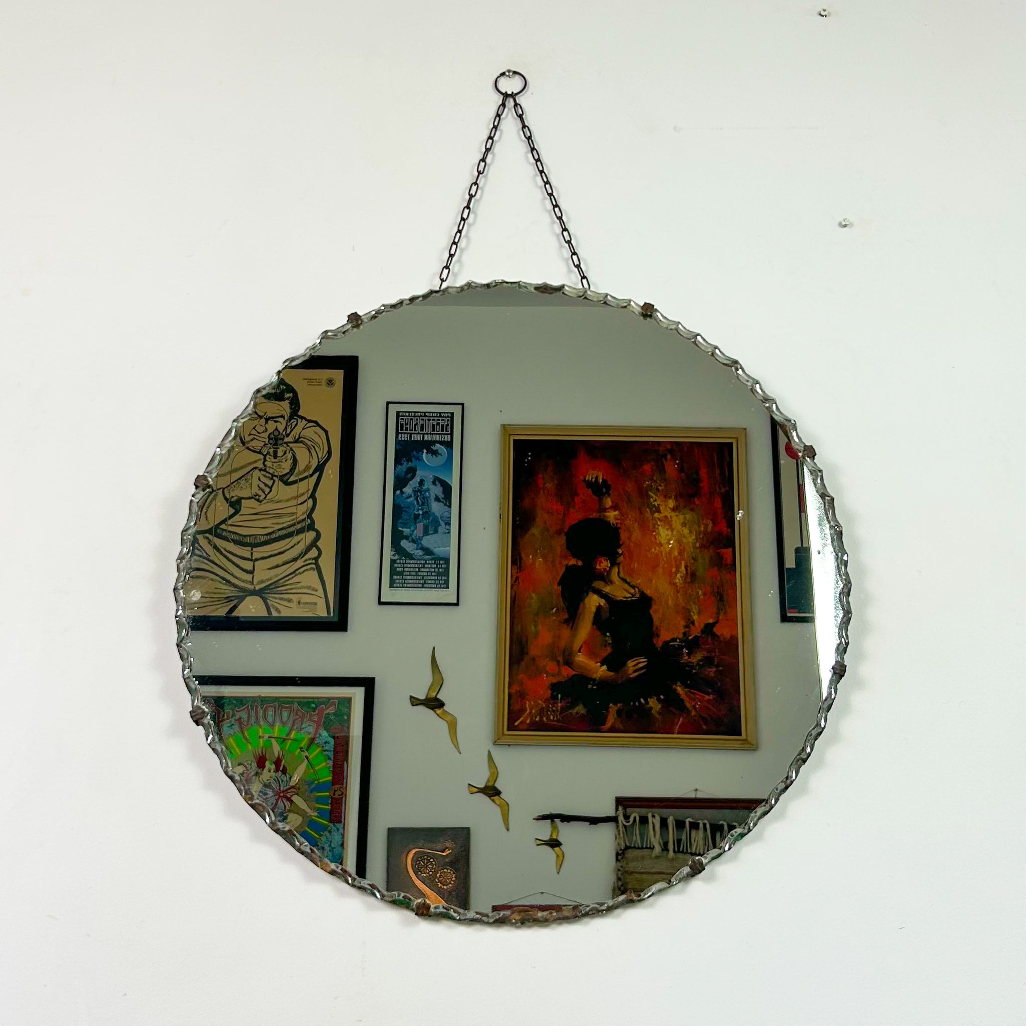 ROUND BEVELLED EDGE MIRROR