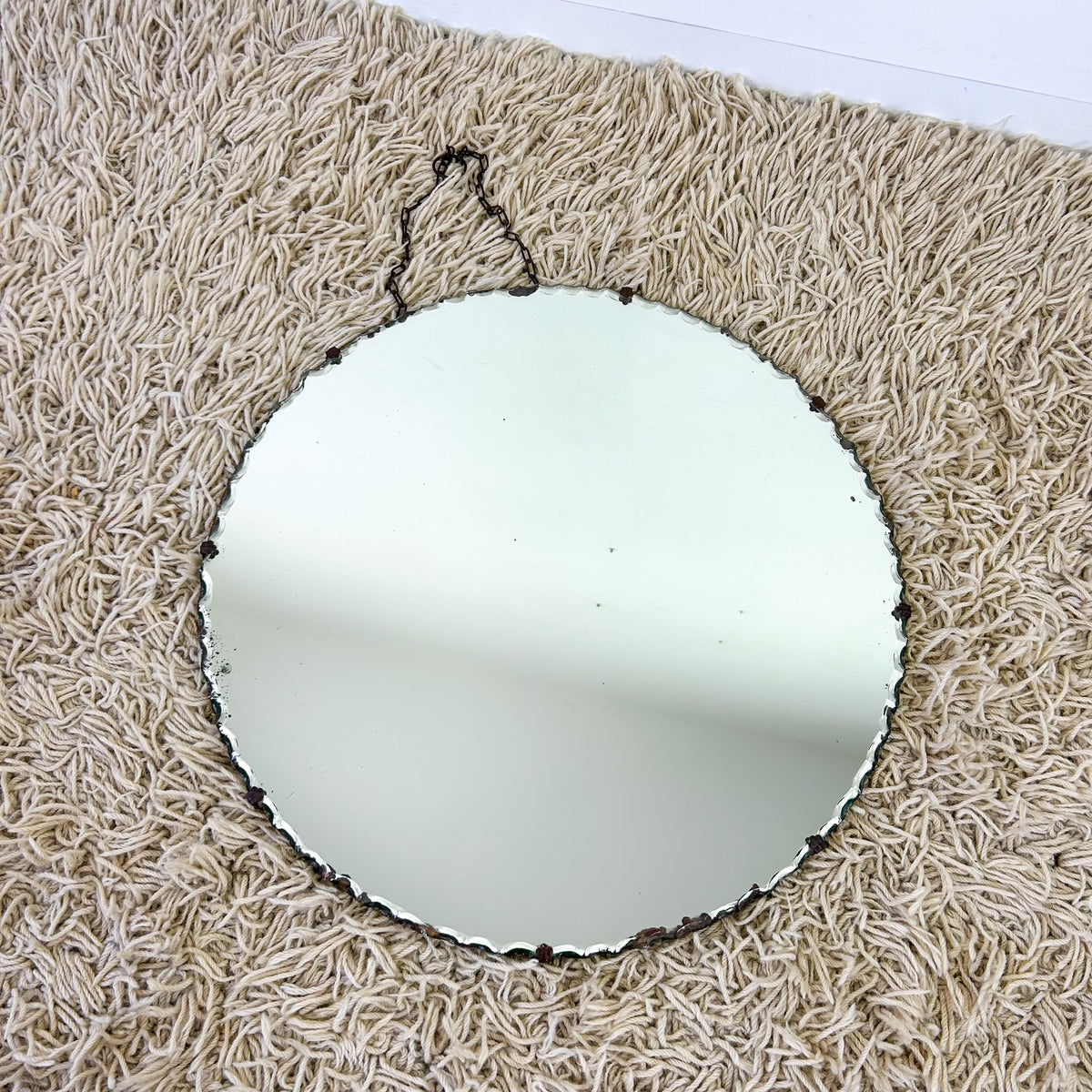 ROUND BEVELLED EDGE MIRROR