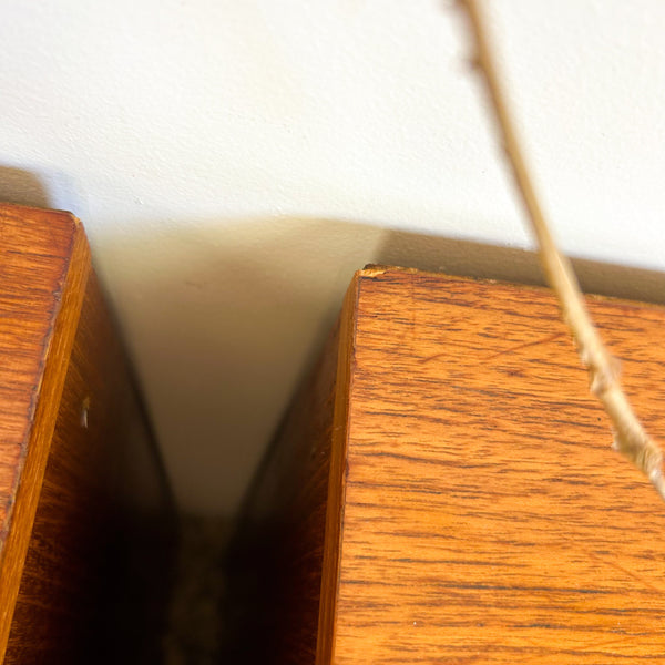 BEDSIDE DRAWERS WITH WAVE HANDLES