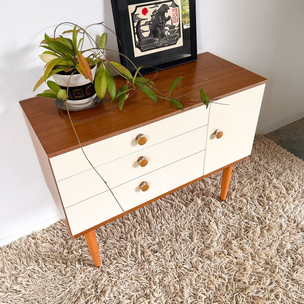 SCHREIBER SIDEBOARD