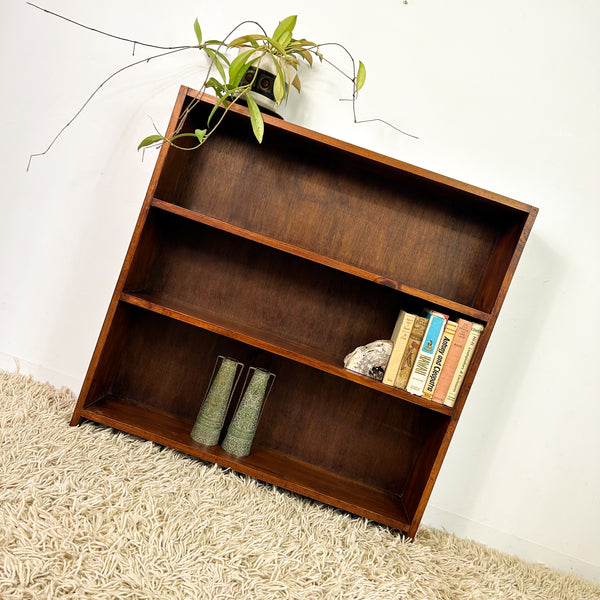 TIMBER BOOKCASE