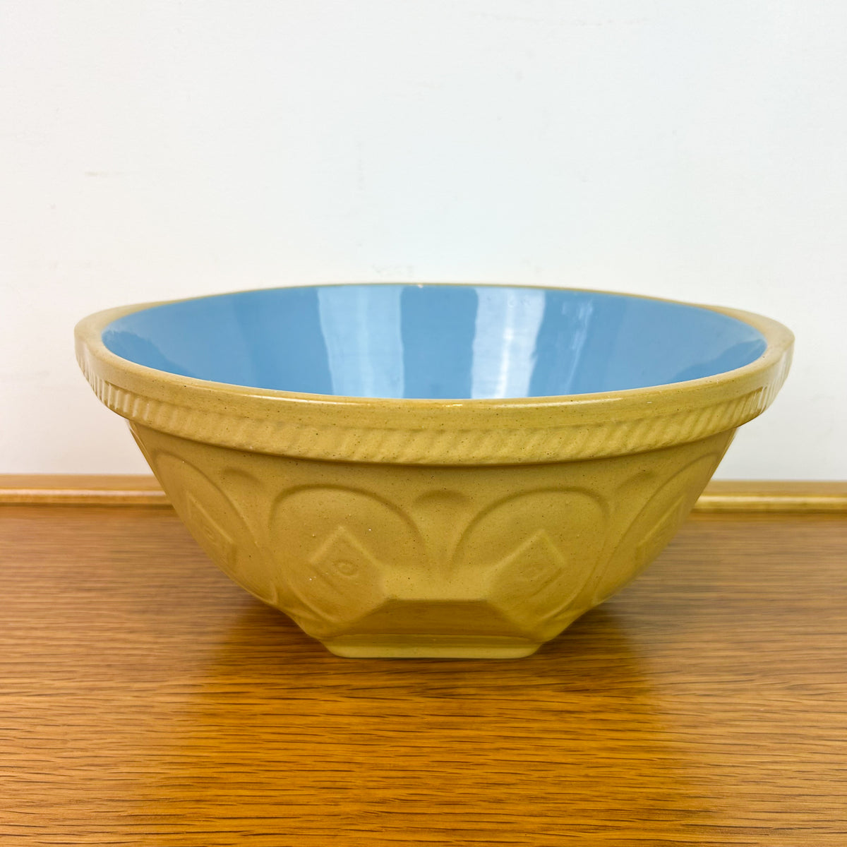 T.G. GREEN 'GRIPSTAND' MIXING BOWL