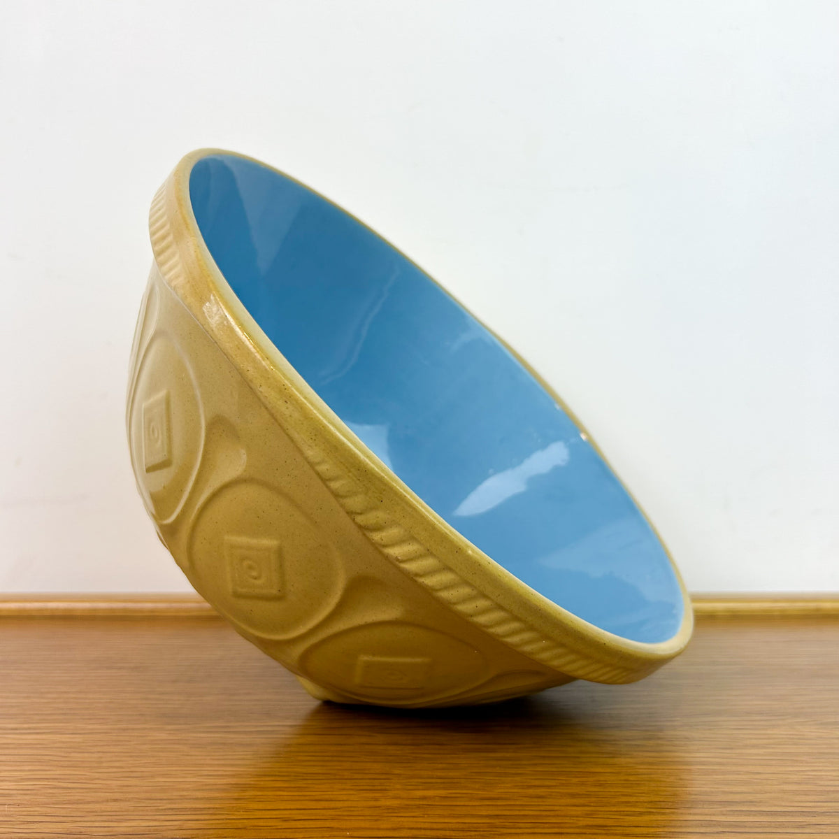 T.G. GREEN 'GRIPSTAND' MIXING BOWL