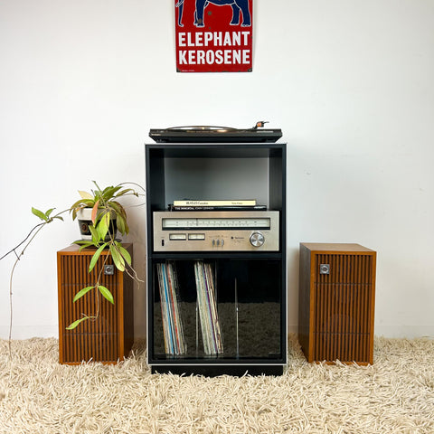 STEREO CABINET