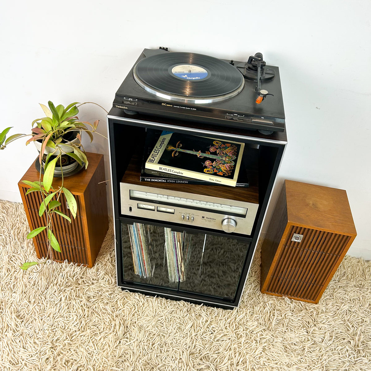 STEREO CABINET