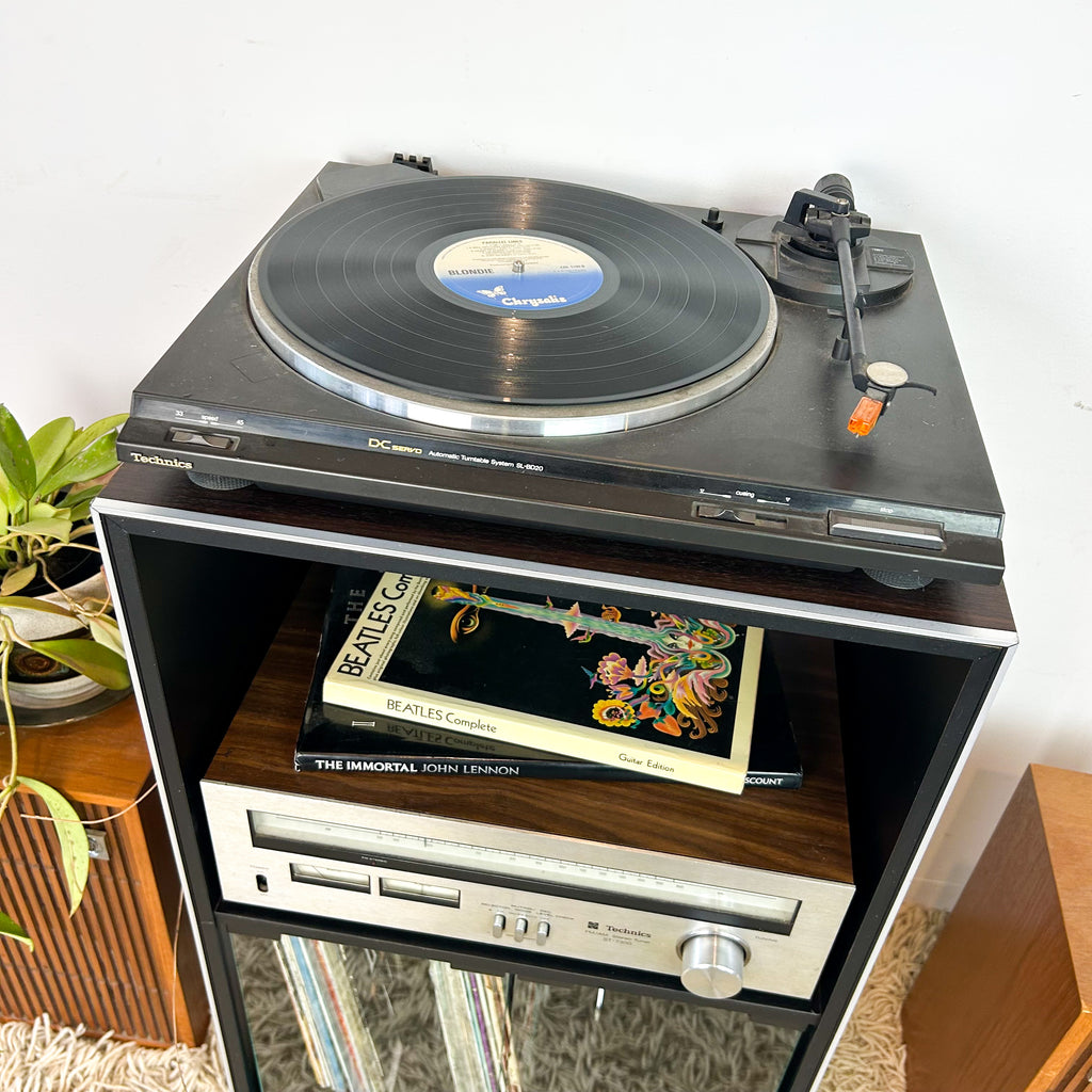 STEREO CABINET