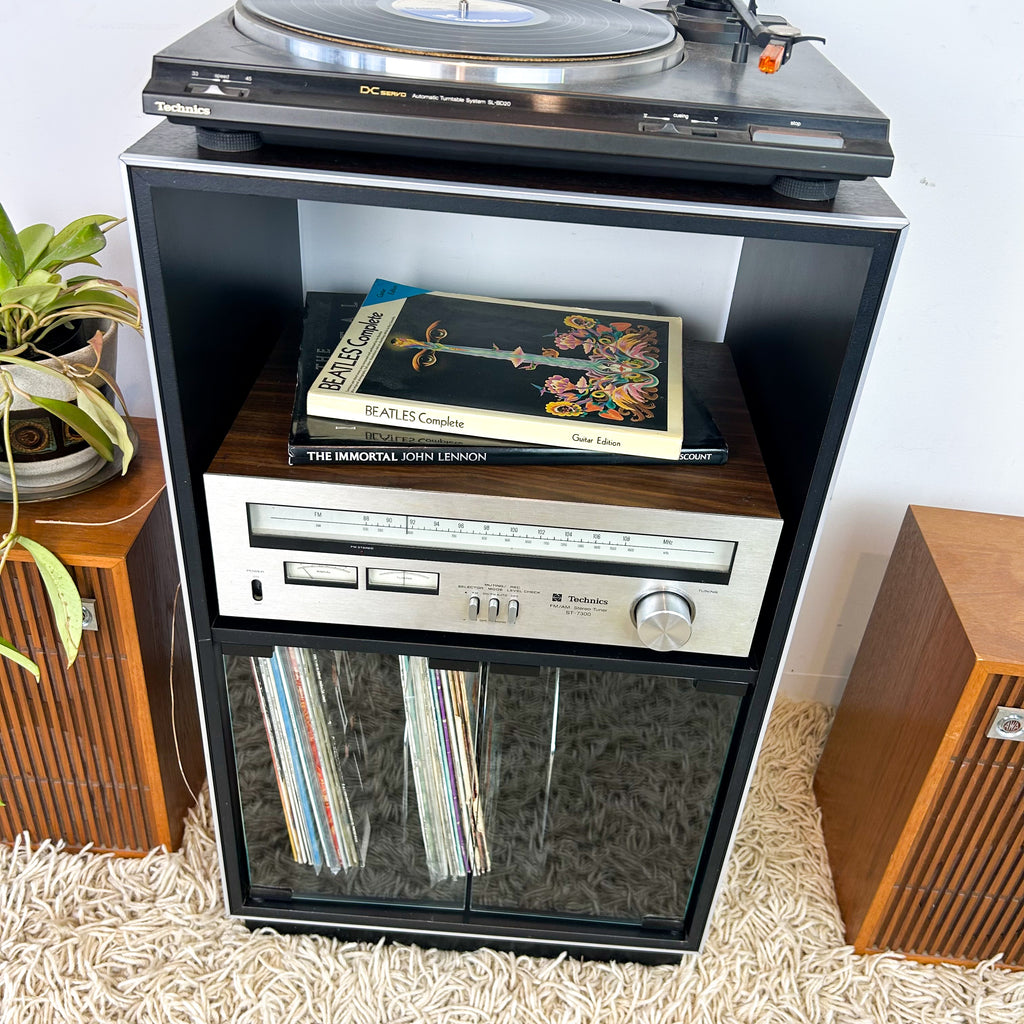 STEREO CABINET