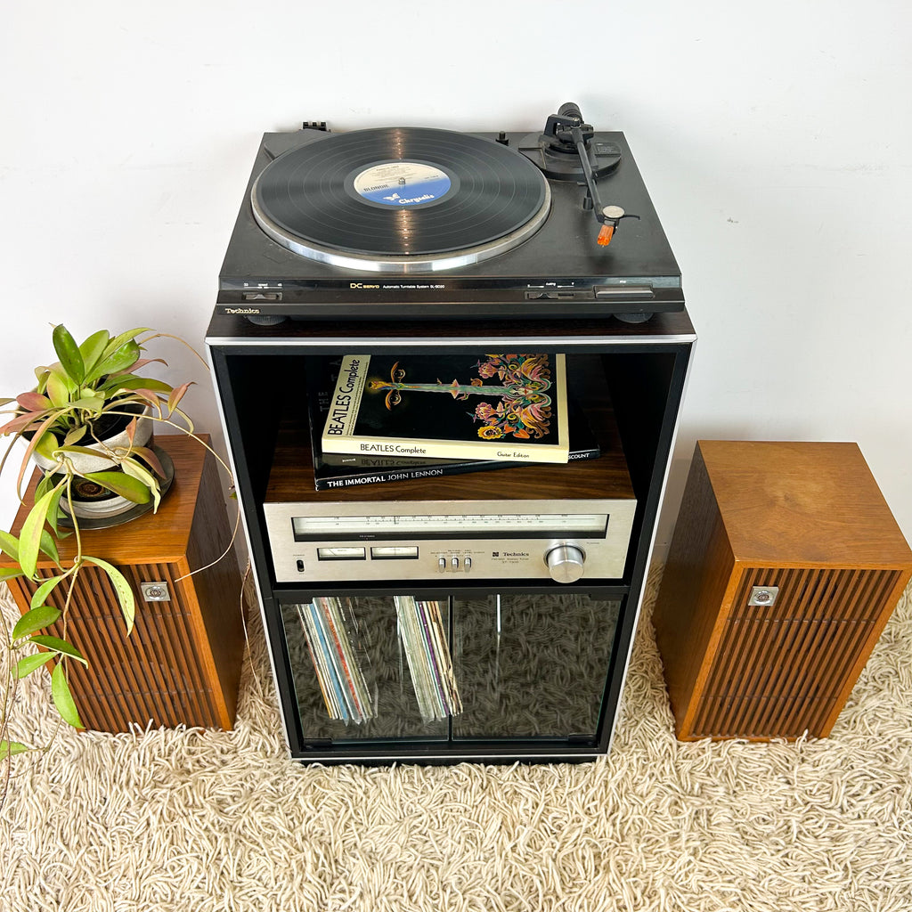 STEREO CABINET
